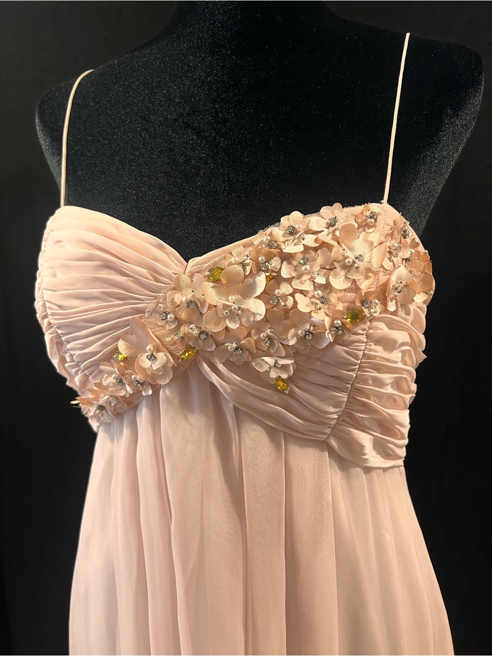 Adrianna Papell Women’s Blush Pink Floral Appliqué Spaghetti Strap Dress